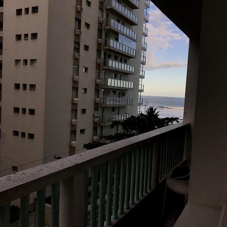 瓜鲁雅Pitangueiras, Frente Ao Mar Com Servico De Praia公寓 外观 照片